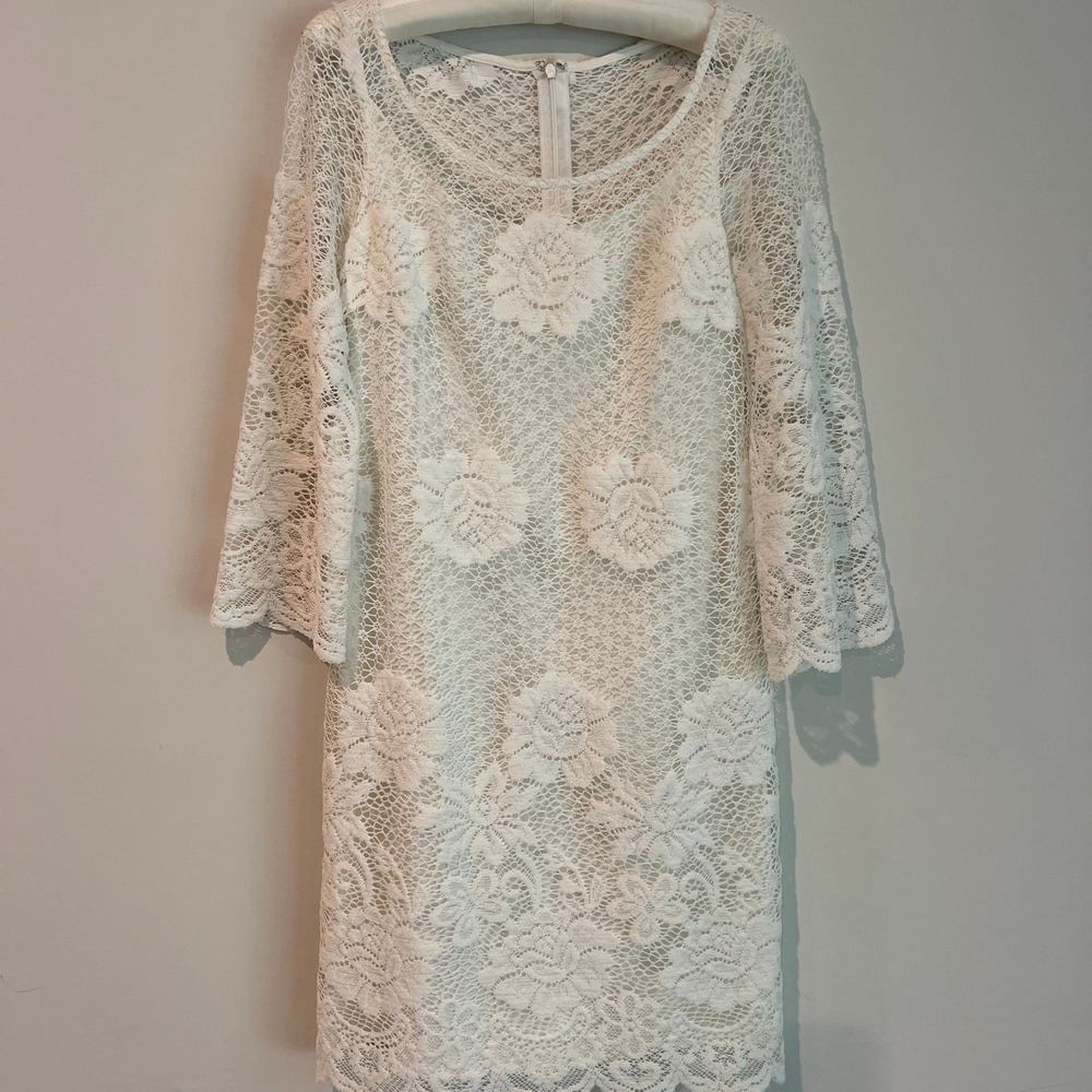Kelly & Diane White Floral Lace Overlay 3/4 Bell Sleeve‎ Shift Dress Size 4